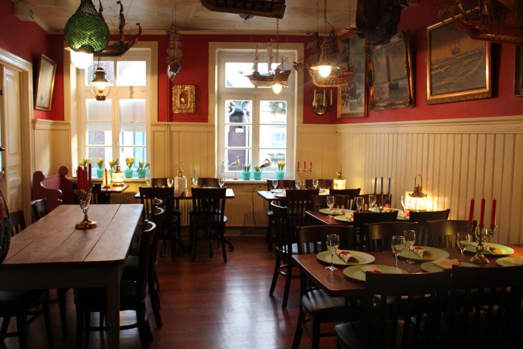 Hotel Lili Marleen Lubeck Ngoại thất bức ảnh